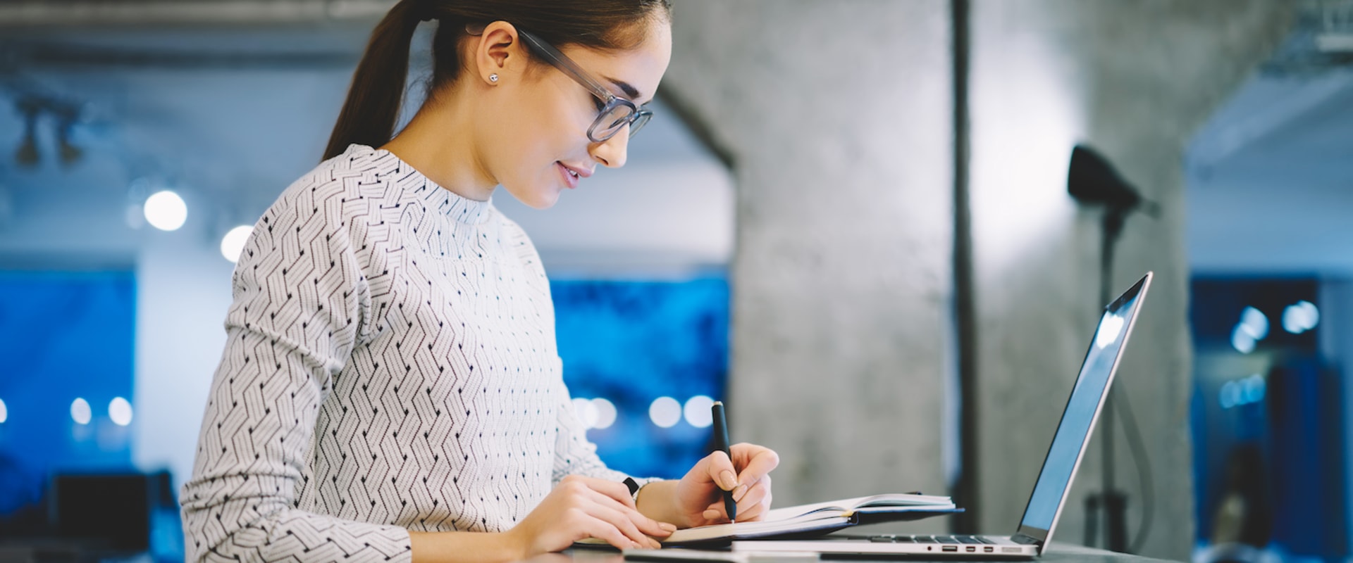 Understanding Descriptive Statistics for Econometric Analysis